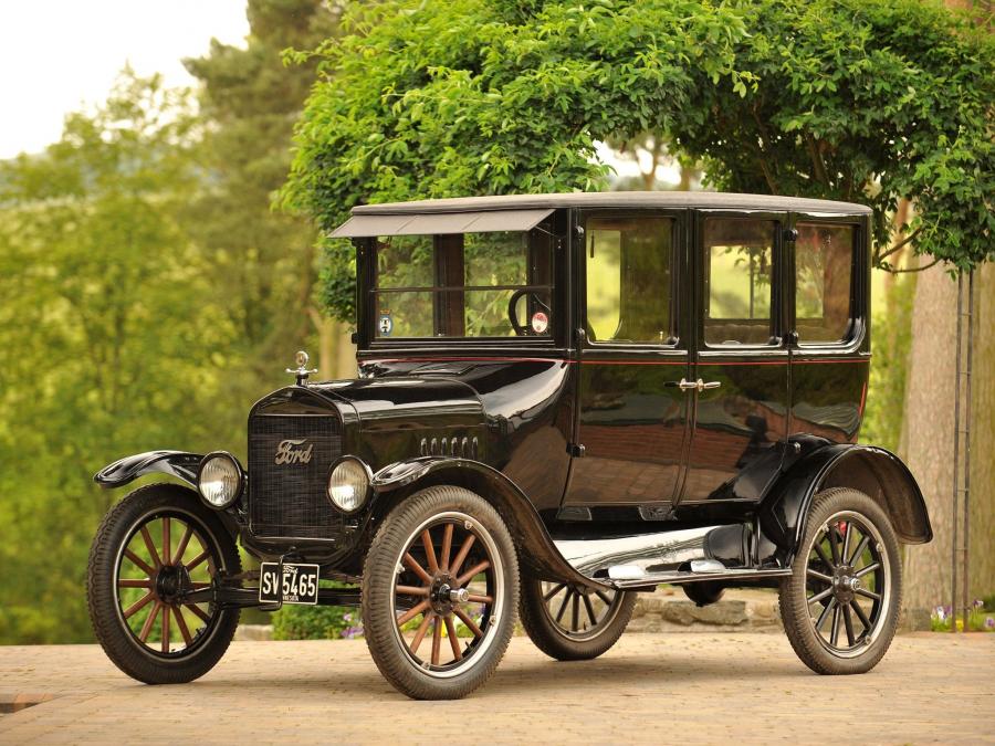 Ford Model T Fordor Sedan '1923